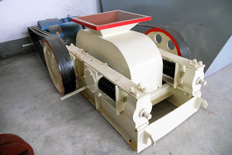 雙輥破碎機(jī)，對(duì)輥式制砂機(jī)
